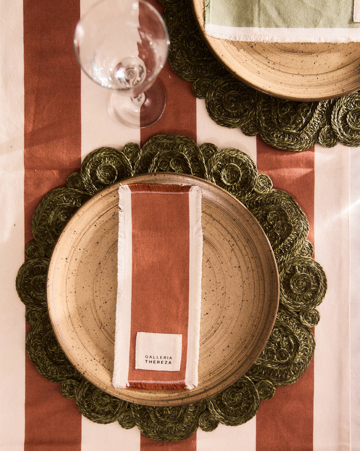 Set com 2 porta-talheres Remanso em algodão, 25 × 10 cm cada (vista 3) — Galleria Thereza